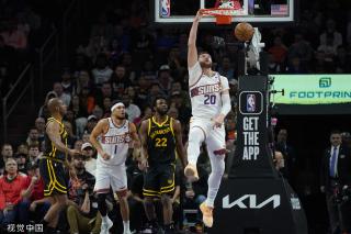 突出场上的 突出场上的