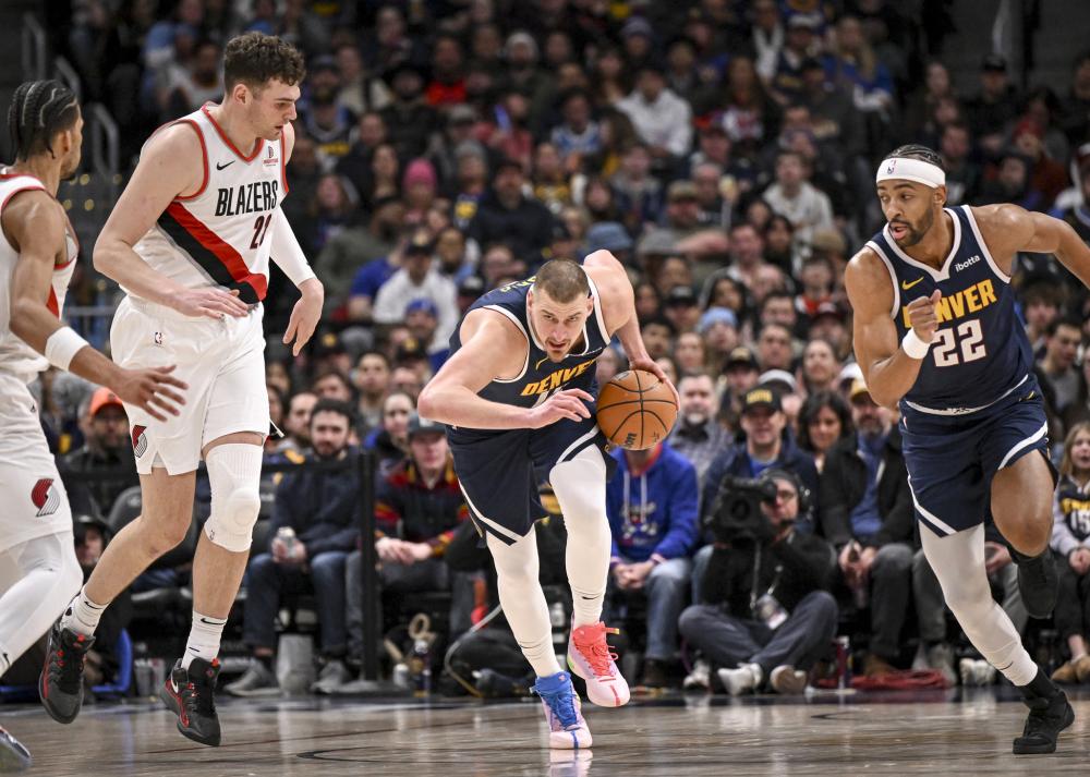 努力追平并 努力追平并